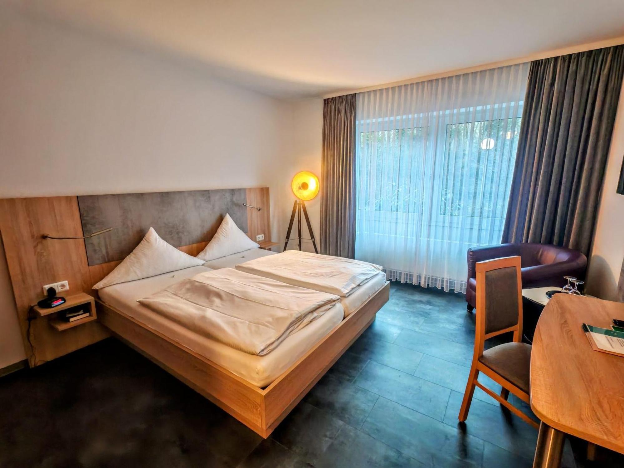Ostfriesen Hof Hotel 4*